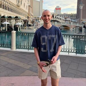 Meet your Posher, Jonathan